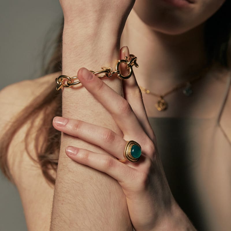 AEPICE cushion stone ring