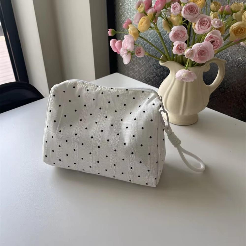 Women Quilting Black Dot Makeup Bag Large Capacity Sweet Style Toiletry Bag Zipper Storage Pouch Cosmetic Organizer Pouch