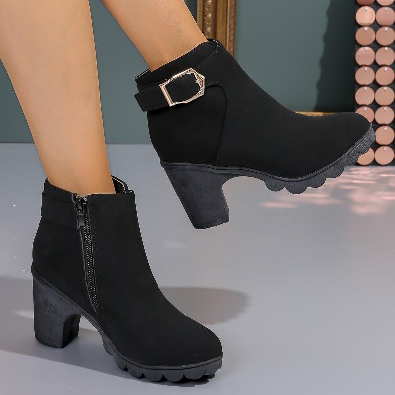 Large size boots women's autumn and winter round head belt buckle Martin boots side zipper thick heel high heel short boots