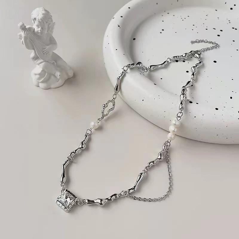 Pearl Black and White Zircon Necklace - Trendy Sweet & Spicy Girl Clavicle Chain - Niche Light Luxury Accessory