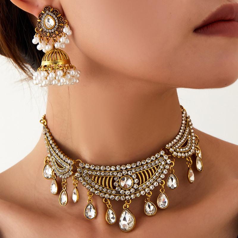 Ретро этнический набор: колье и серьги со стразами и кисточками для женщин белый