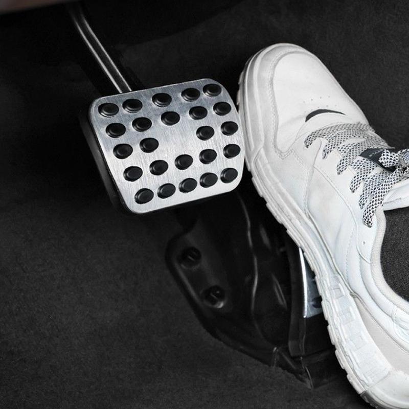Car Gas Brake Rest Pedals for Mercedes-Benz GLE V167 C167 GLS X167 600 450 ~2024 Anti-Slip Brake Footrest Cover Accessories