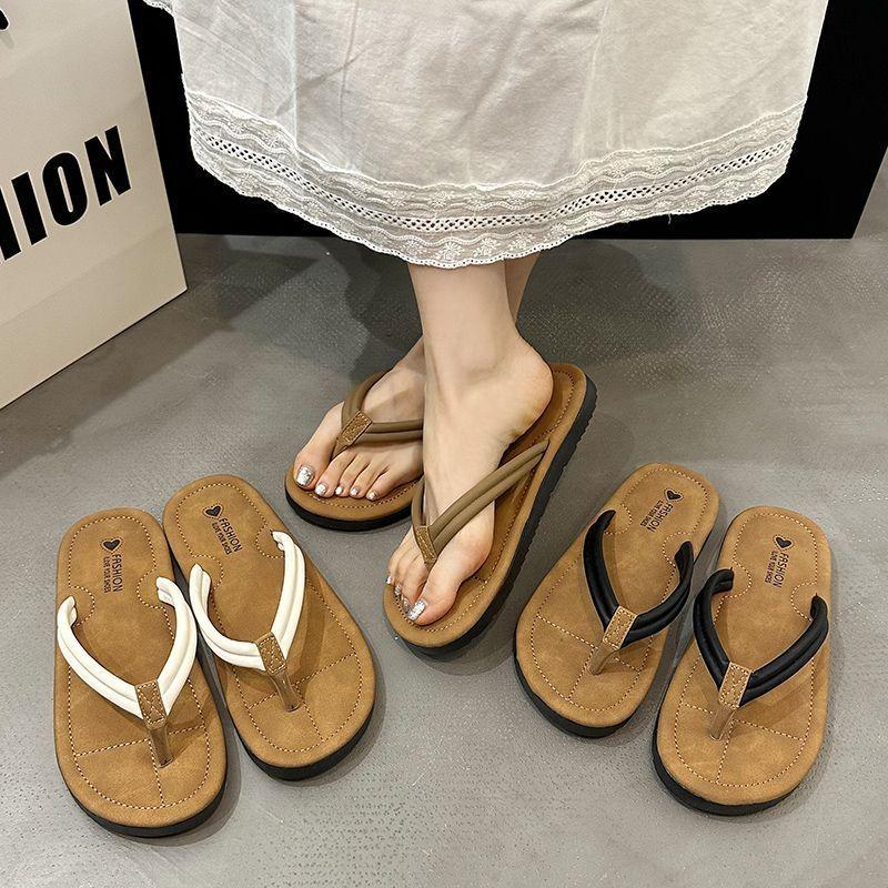 Flat-bottomed beach couple cool slippers fashionable versatile casual flip-flops women 2025 summer new outer wear non-slip soft bottom