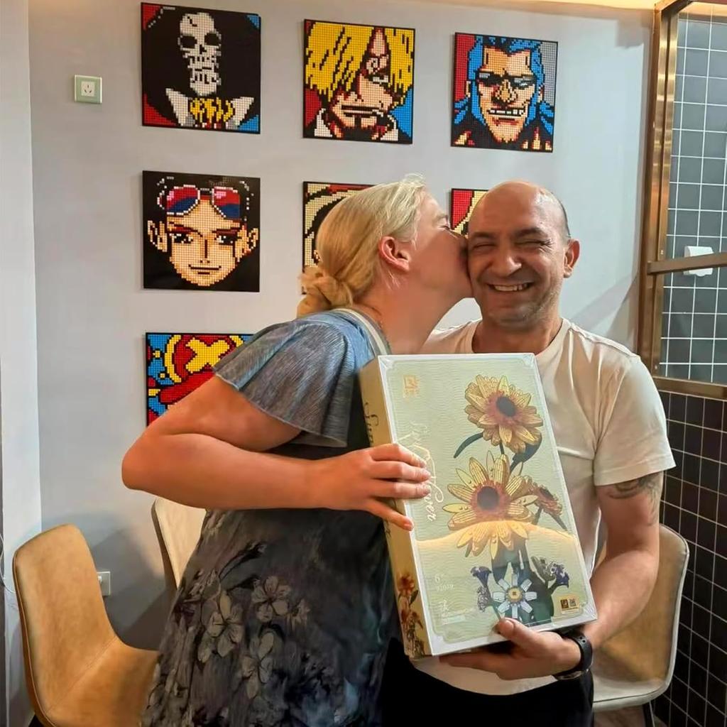 Sunflower Building Block Set with Vase – 821PCS Flower Bouquet for Adults and Teens, for Home and Office Decor, Ideal for Boys and Girls