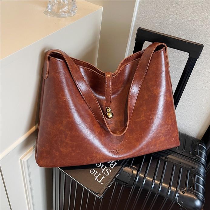 New Commuter Large Capacity Handbag Fashion Shoulder Bag Versatile Underarm Bag Women