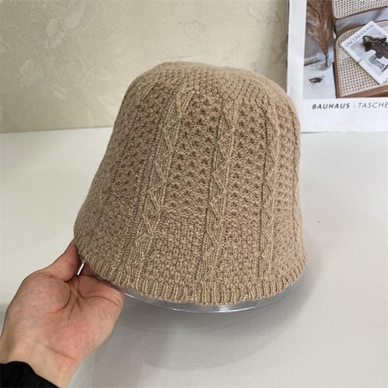 Autumn and Winter Knitted Fisherman's Hat Women's New Versatile Face Small Versatile Fashion Casual Bucket Hat