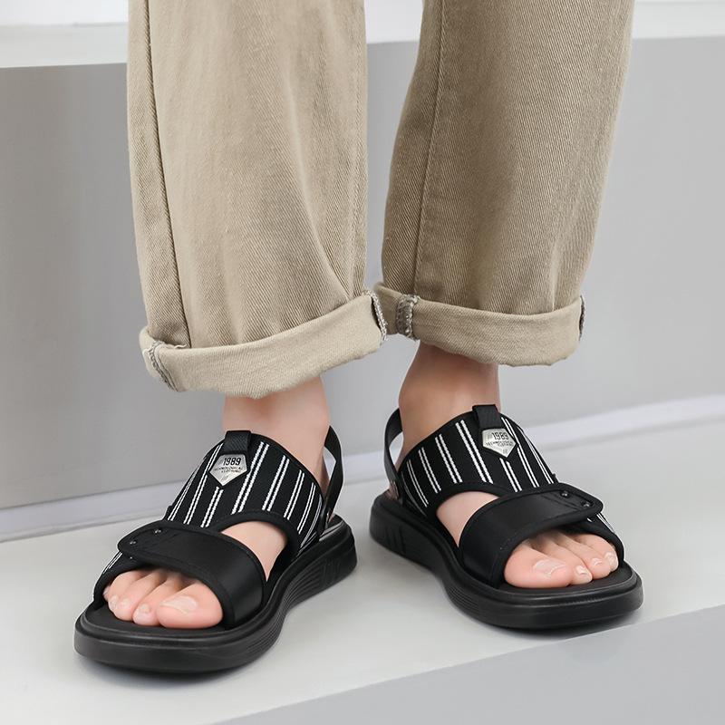 Sandalen Herren Sommer verschleißfest Sport High-End Römisch Internet-Prominente tragen Badeschuhe zur Arbeit 611-K