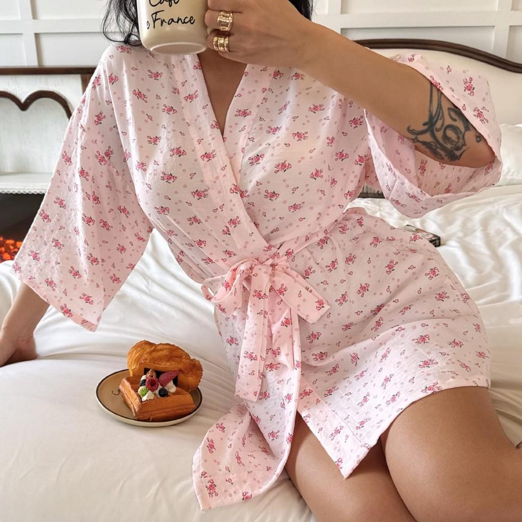 Women's Cloud Cotton Print Kimono Bathrobe - Bubble Gauze, Spring/Autumn Wear, European/American Style.