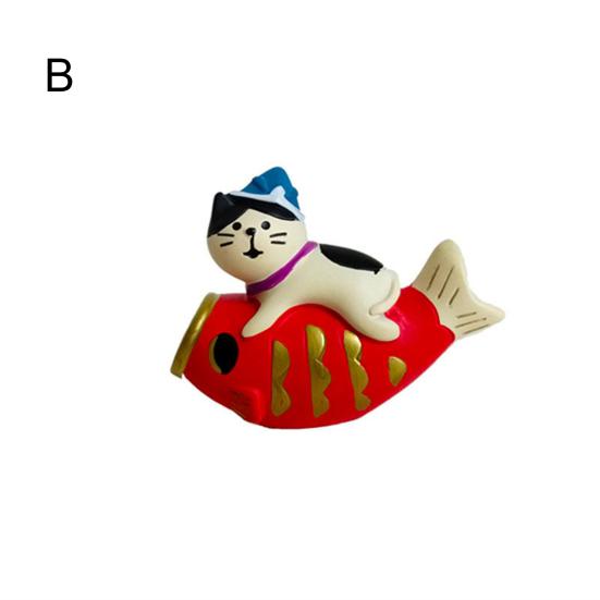 

Globe Cartoon Cat Pig Carp Miniature Dollhouse Scene Model Toy DIY Crafts Gift B