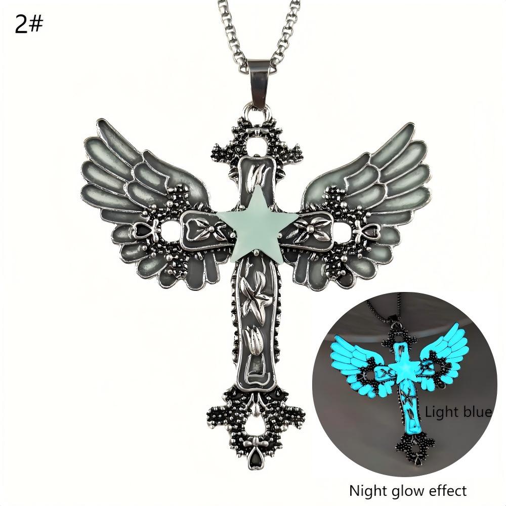 Pendente Croce Stella a Cinque Punte Alare Design Retrò Occhio Notturno Accattivante Tendenza Collana Fluorescente Personalizzata