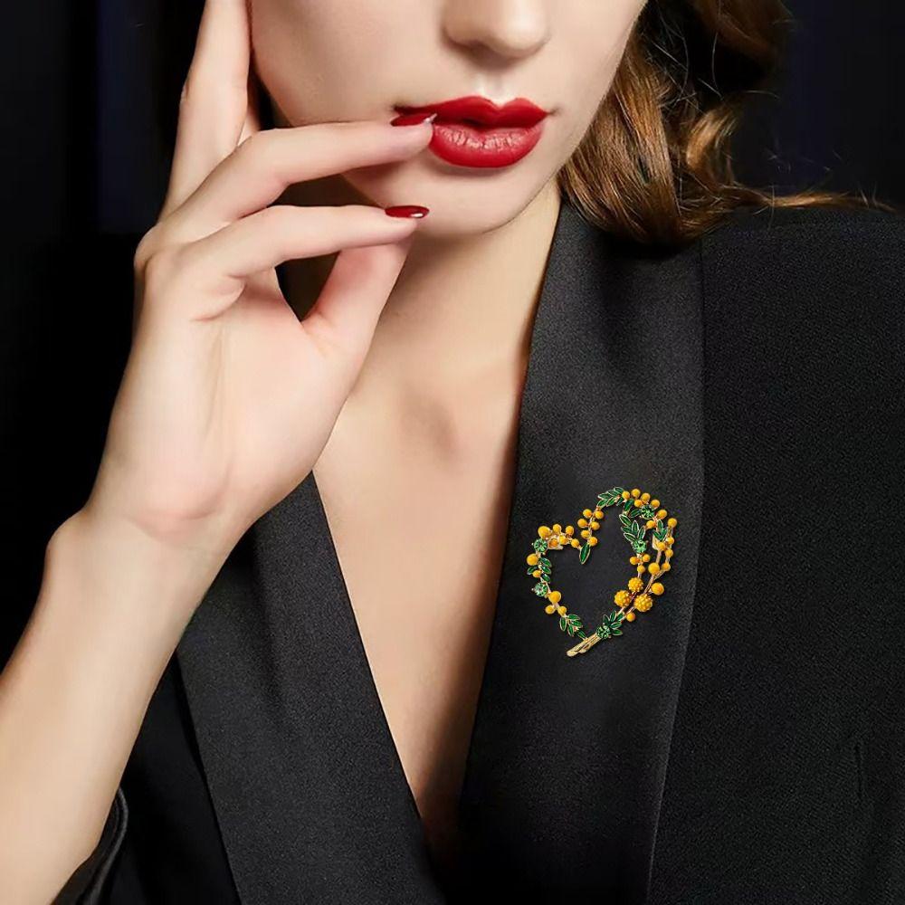 2-color Fruits Heart Brooches Love Party Plant Brooch Beautiful Mimosa Brooch  Suit Accessories