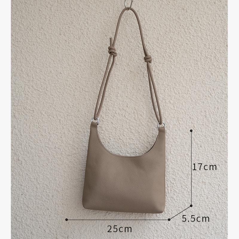 Women's First Layer Cowhide Messenger Bag New Leather Women's Bag Shoulder Bag Niche Design Commuter Bag