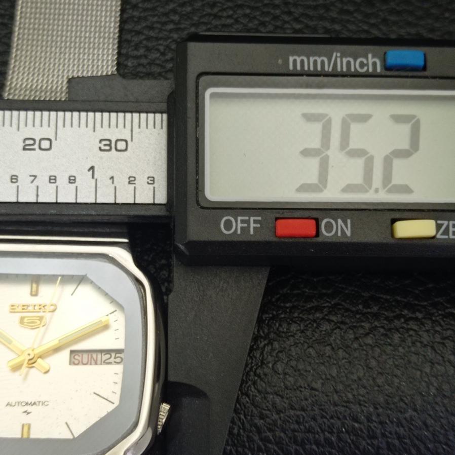 USED MENS DAY/DATE SEIKO 5 JAPAN 7009A AUTOMATIC ORIGINAL DIAL WATCH a427877-2 R1054-a427877