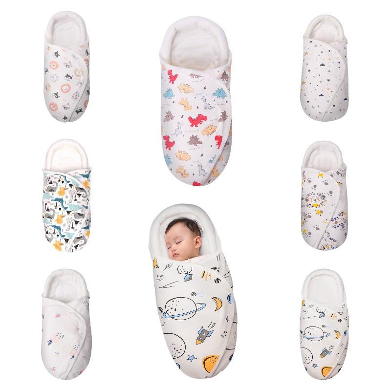 Babyschlafsack aus reiner Baumwolle mit Kopf- und Nackenschutz für Neugeborene, Dinosaurier-Print