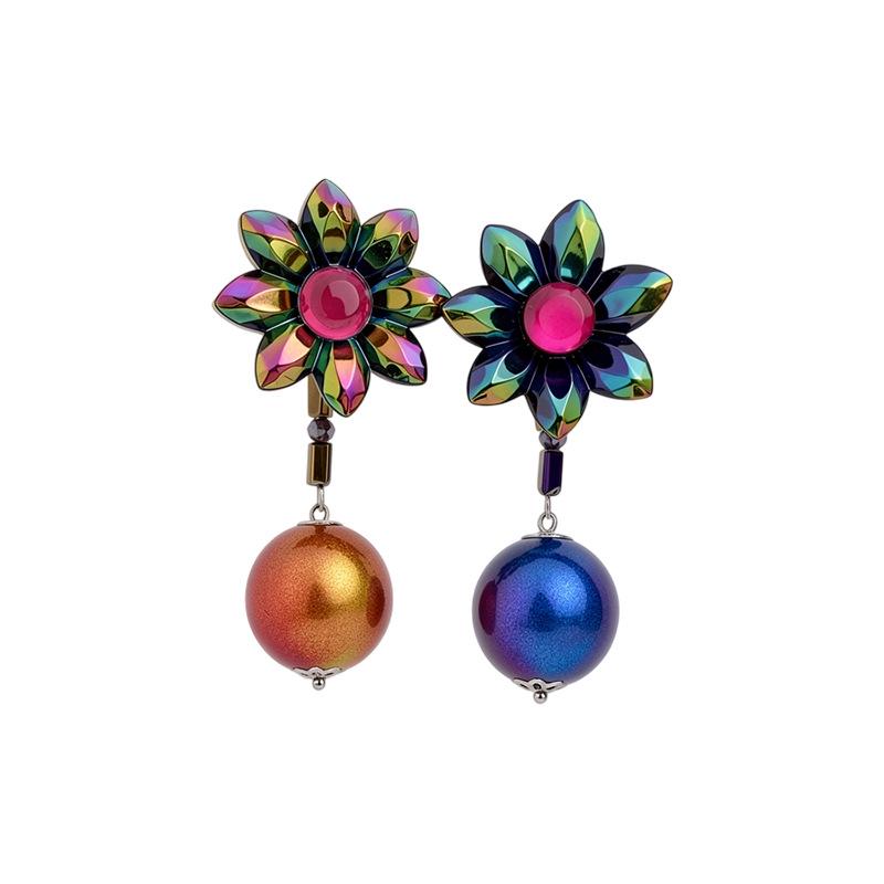 Silver Needle Resin Gradient Flower Earrings: Stylish European-American High-End Fashion Accessories for Women