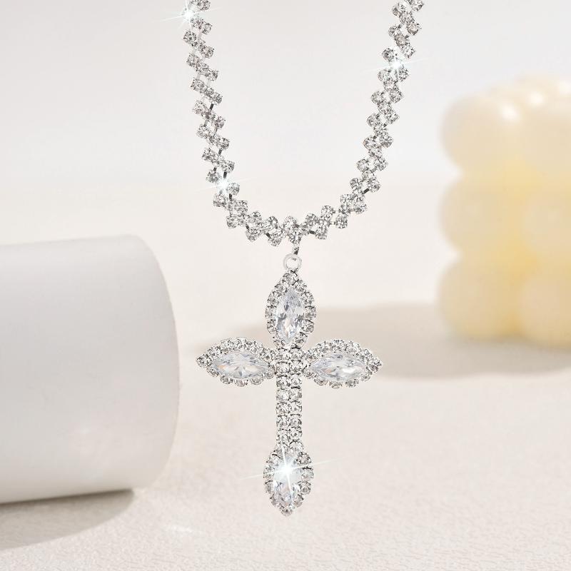 Elegant Luxury Inlaid Synthetic Zirconia Hip Hop Cross Necklace For Women Girls Sparkling Pendant Party Jewelry Birthday Gift