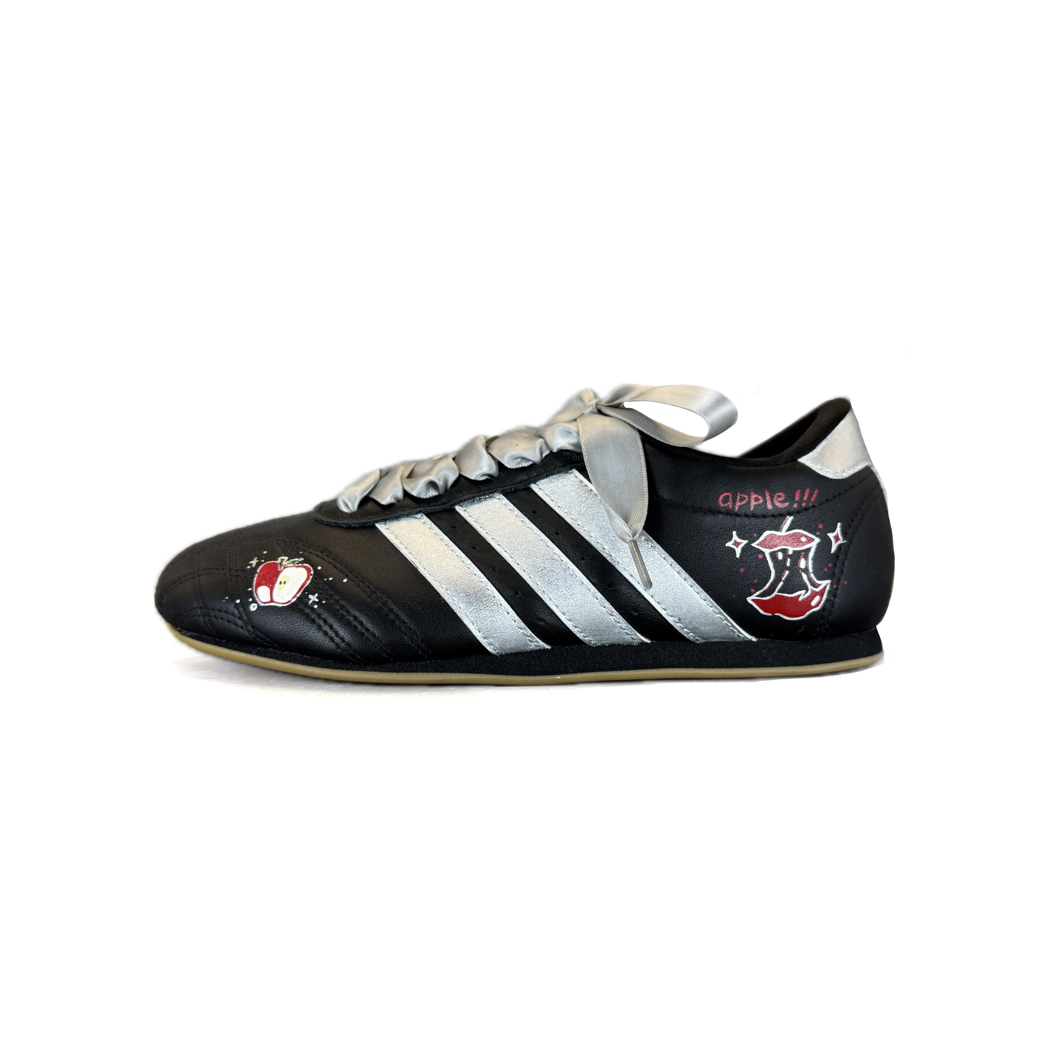 

Adidas Originals Taekwondo Abrasion Resistant Low top Training Shoes Unisex Silver JS1193(Team502- ) 43⅓