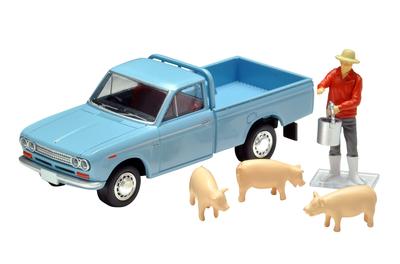 TOMYTEC Tomica Limited Vintage Scala 1/64 LV-195b Datsun 1500 Deluxe Truck, Azzurro Chiaro, con Figura, Completo