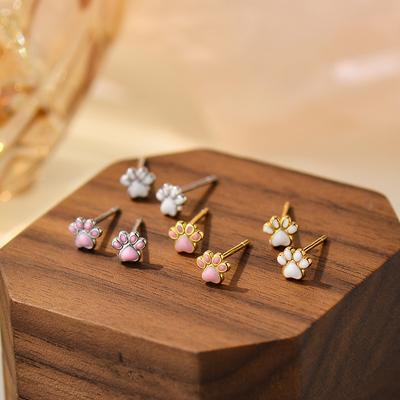 Kolczyki w kształcie pazurów dla kobiet Małe i słodkie miniaturowe kolorowe pazury kota Proste i uniwersalne słodkie kolczyki