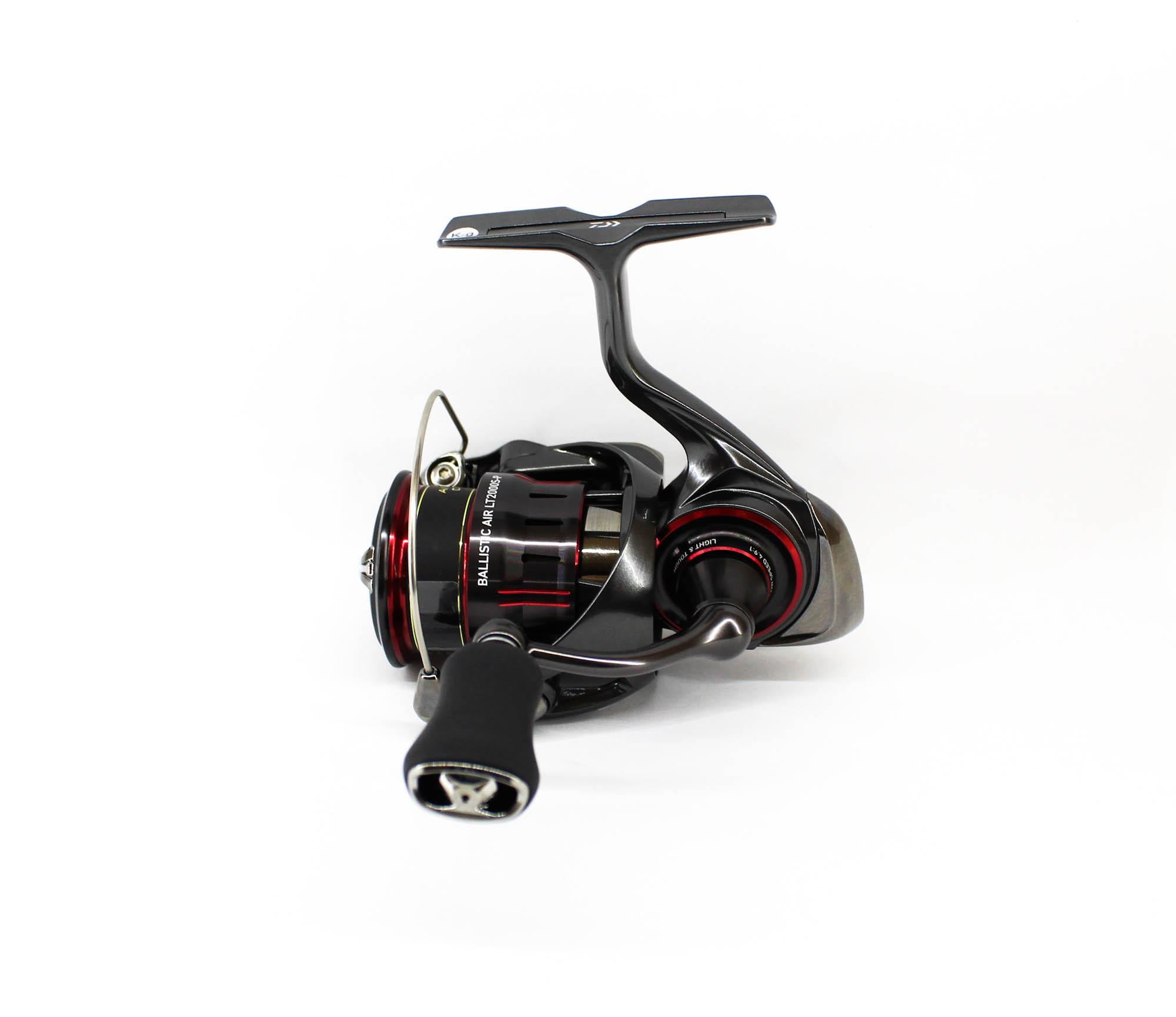 

Daiwa Катушка Спиннинговая 2025 Ballistic Air LT2000S-P (5259)