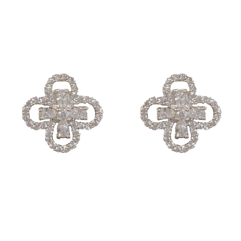 Exquisite Zirconia Four-Leaf Clover Stud Earrings and Necklace Set: Elegant Light Luxury with a High-End Feel.