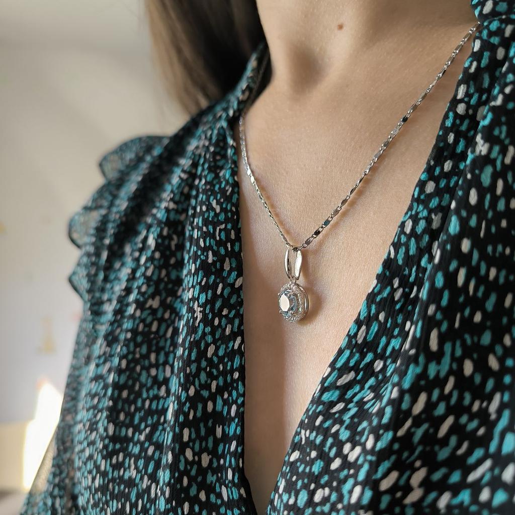 Silver Pendant with Topaz 2.704ct (2188186)