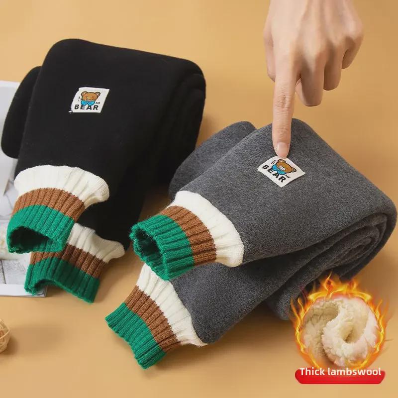 Stilvolle schwarze, mit Samt gefütterte Winter-Leggings für Mädchen - Warme und gemütliche Hosen für Kinder