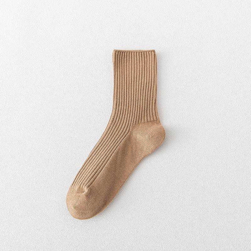 1 пара дышащих и впитывающих пот женских носков средней длины на осень и зиму. Модные — фото 9