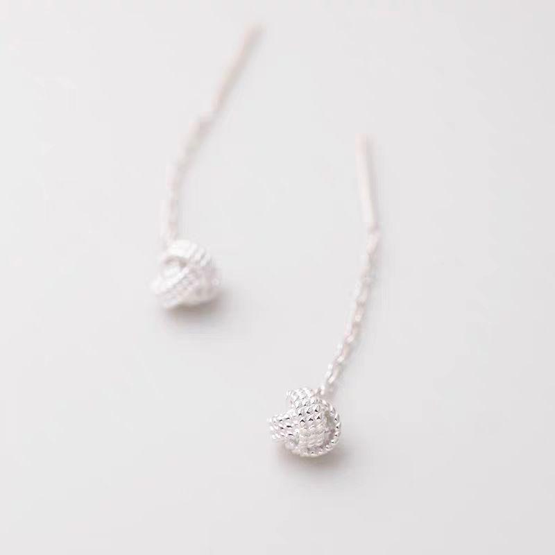 Neue Ruyi-Knoten-Quasten-Steckohrringe: Kurz, Nischen-Design für Mädchen - Heißer Verkauf, Vielseitig, Hochwertiger Alltagsstil.