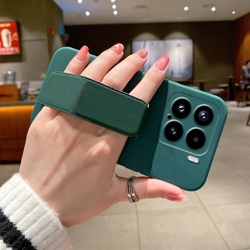 Xiaomi Mi 15 Mobile Phone Case New Magnetic Wristband 15Pro Car Bracket 14Pro All-inclusive Anti-drop Soft Case Solid Color