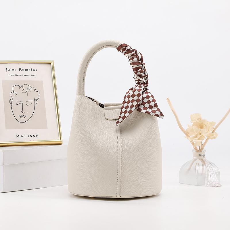 Simple Hand-held Bucket Bag for Women's Summer Fashionable and Versatile Work Commuting One-shoulder Crossbody Bag