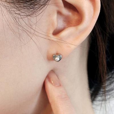 Noonoo Fingers Baby Heart Pearl Earrings