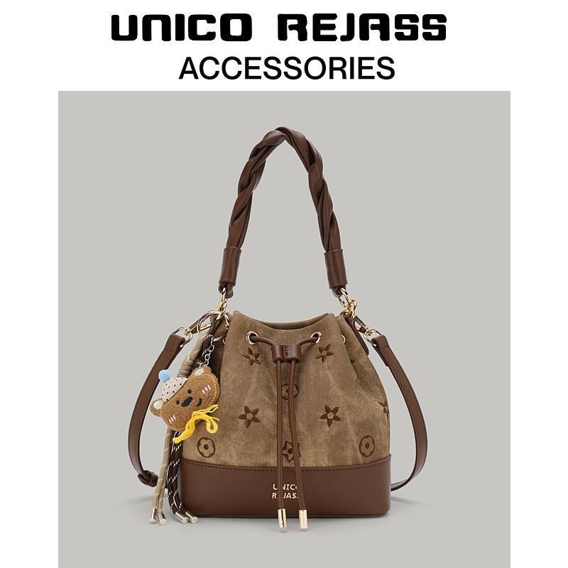 2026 texture new shiny leather handbag for women, bucket bag, high-end light luxury drawstring, single shoulder crossbody bag