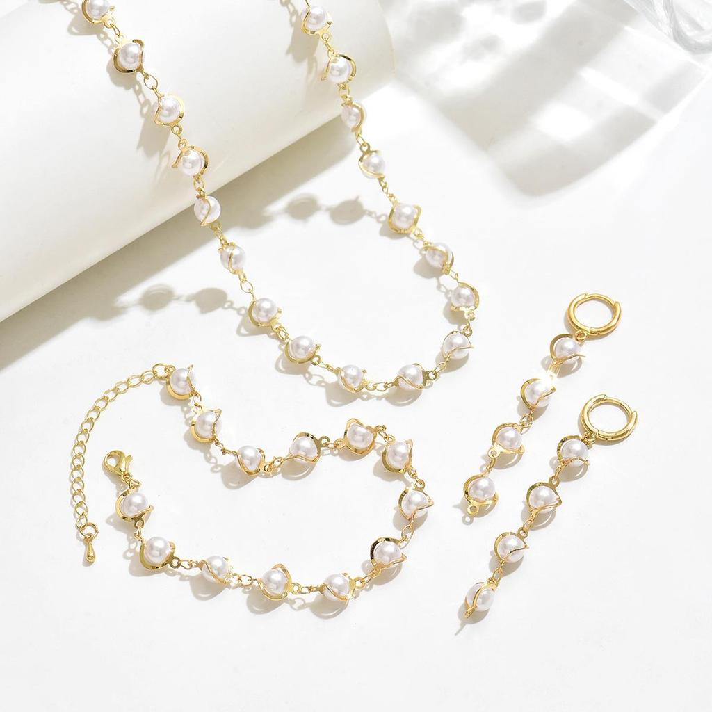 Hochwertiges Perlenhalsketten- & Armband-Set: Leichter Luxus Schmuck für Damen für Herbst/Winter