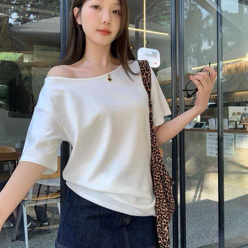 

Design Sense Slant Neck Short Sleeve T-Shirt Women s Spring and Summer New Careful Machine Off-Shoulder Solid Color Bottom Shirt Women s Top S