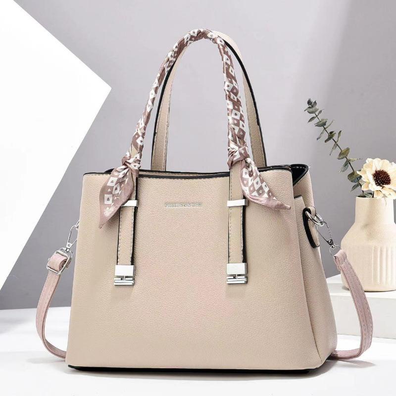 Casual handbag New shoulder bag Women's atmosphere Women's bag Simple messenger bag