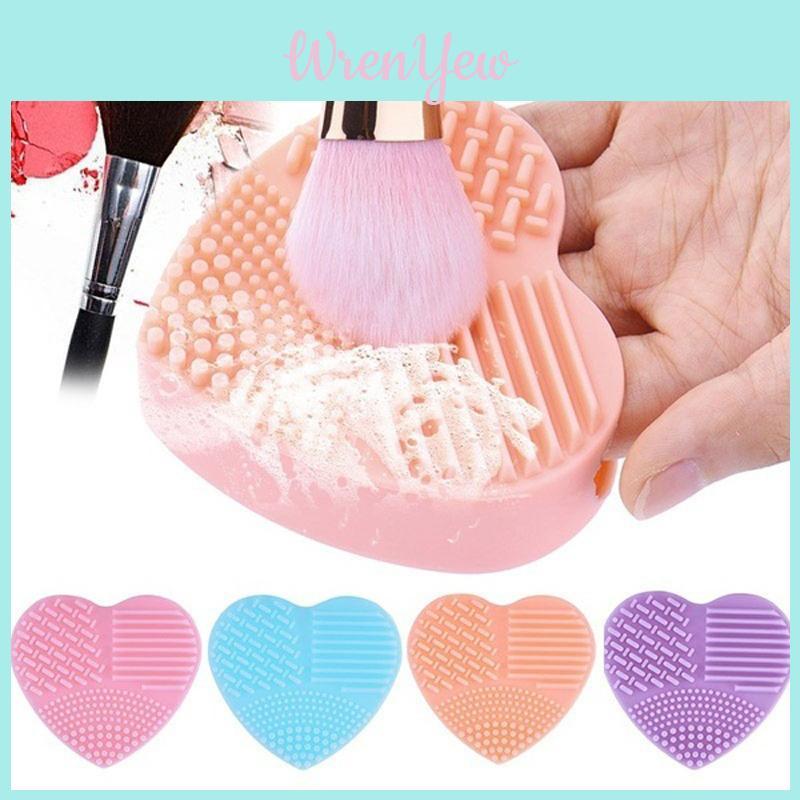 Versatile Heart Shaped Silicone Cosmetic Brush Cleaning Scrubber In Vibrant Colors