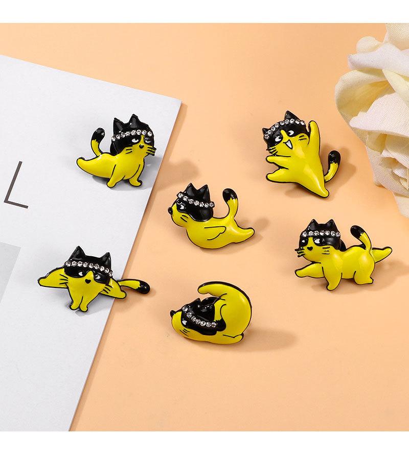 Metal Badge Creative Brooch