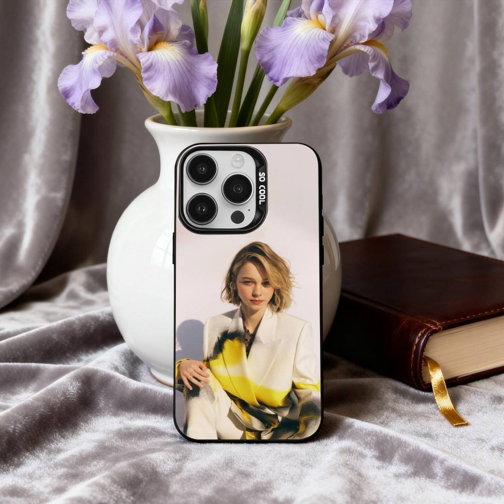 vibrant E-Emma M-Myers Actress Phone Case For iPhone17,16,15,14,13,12,11 Plus,Pro Max Black Candy silver phone case