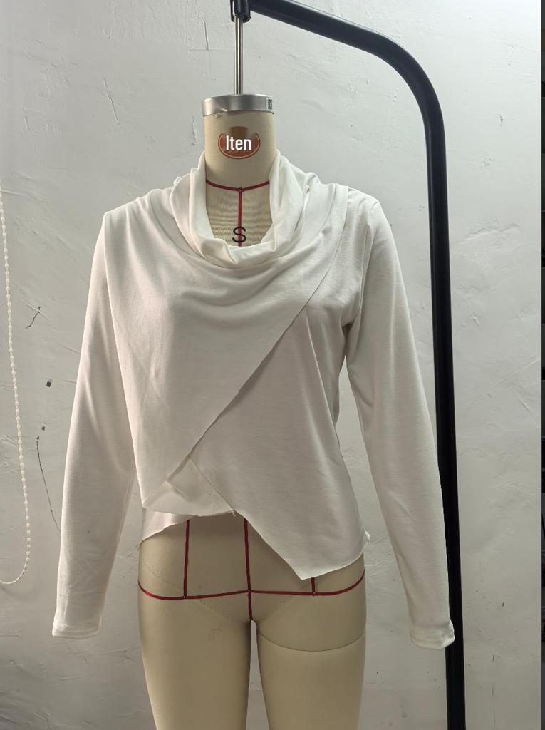 2025 Autumn/Winter Asymmetric Collar Solid Knit Sweater