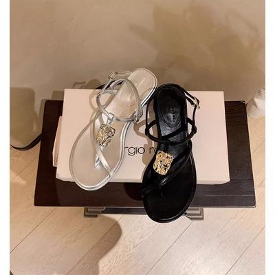 Punkt zweites Haar! Mode vielseitige neue französische Retro-Metallschnalle Kreuzriemen dicker Absatz Urlaubssandalen Damen Sommer