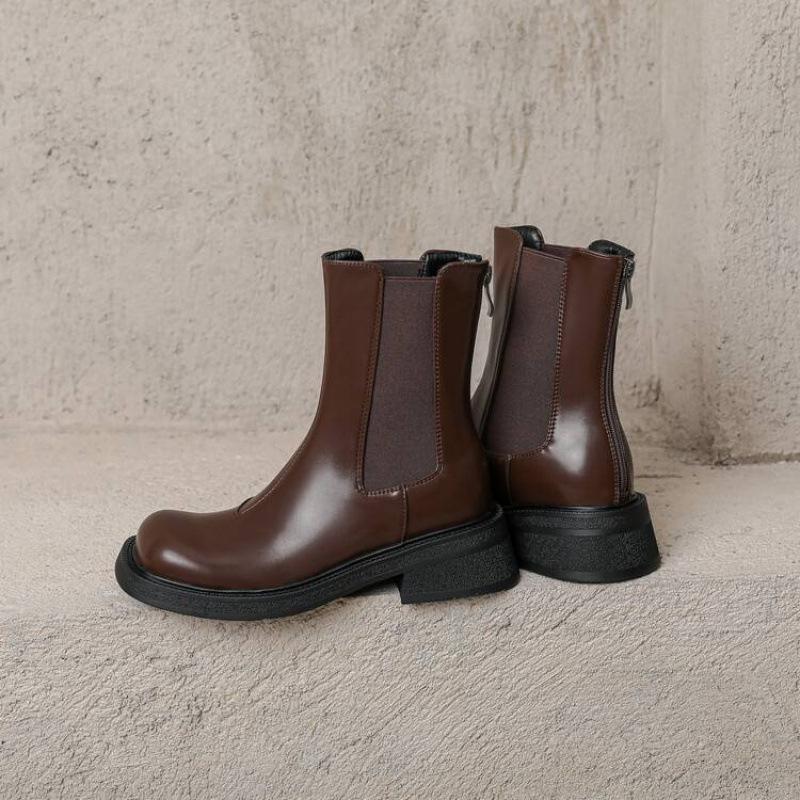 Autumn and Winter Women's Leather Martin Boots Women's Thick-soled Non-slip Large-size Women's Boots Rear Zipper Leather Boots Korean Version Med