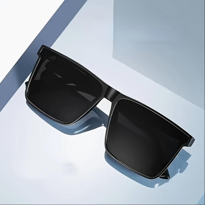 1 Pair of Unisex Casual and Fashionable Black Glasses Lightweight and Fashionable Suitable for Daily Dressing