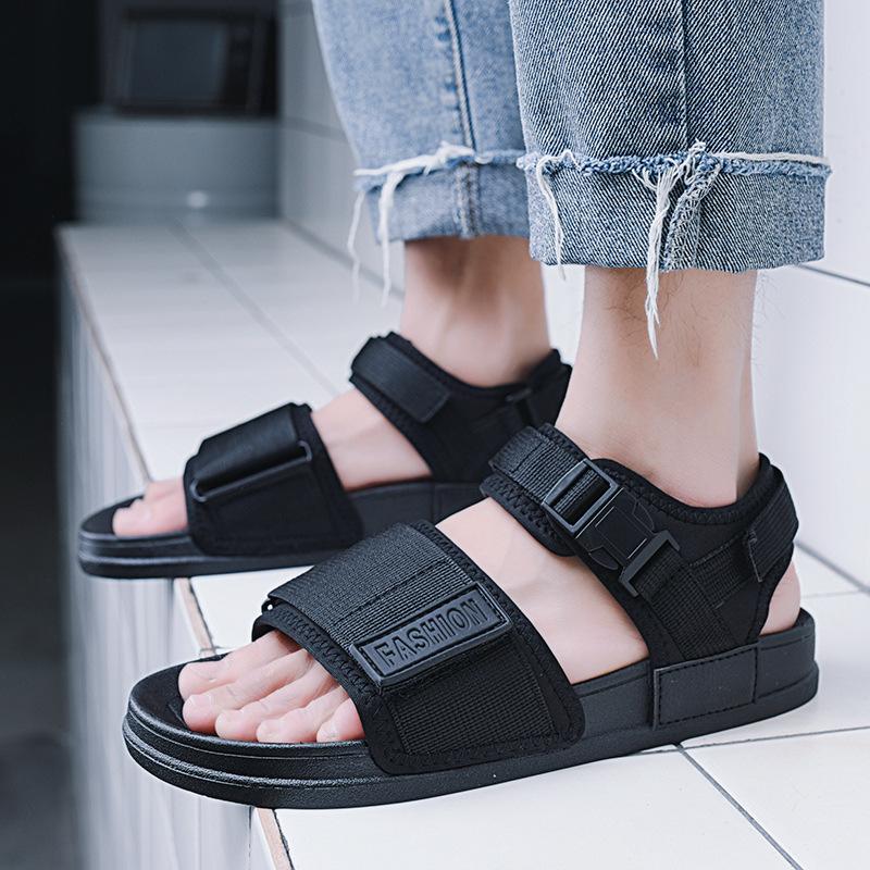 

Slippers men s sandals summer new casual fashion beach shoes personalized outdoor sandals Korean version of youth one-word drag 39