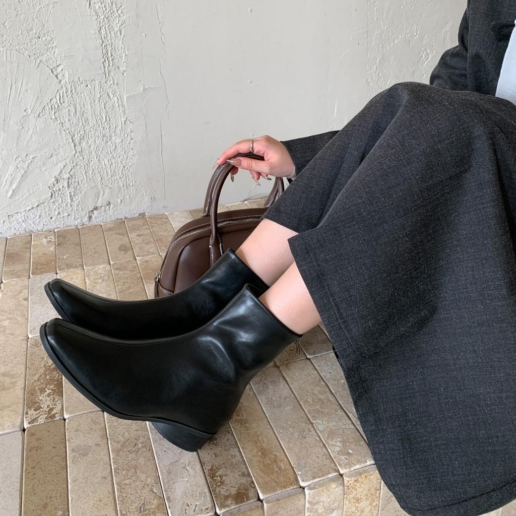 2025 Autumn New Round Head Low Tube Thin Chelsea Rear Zipper Martin Women's Short Boots