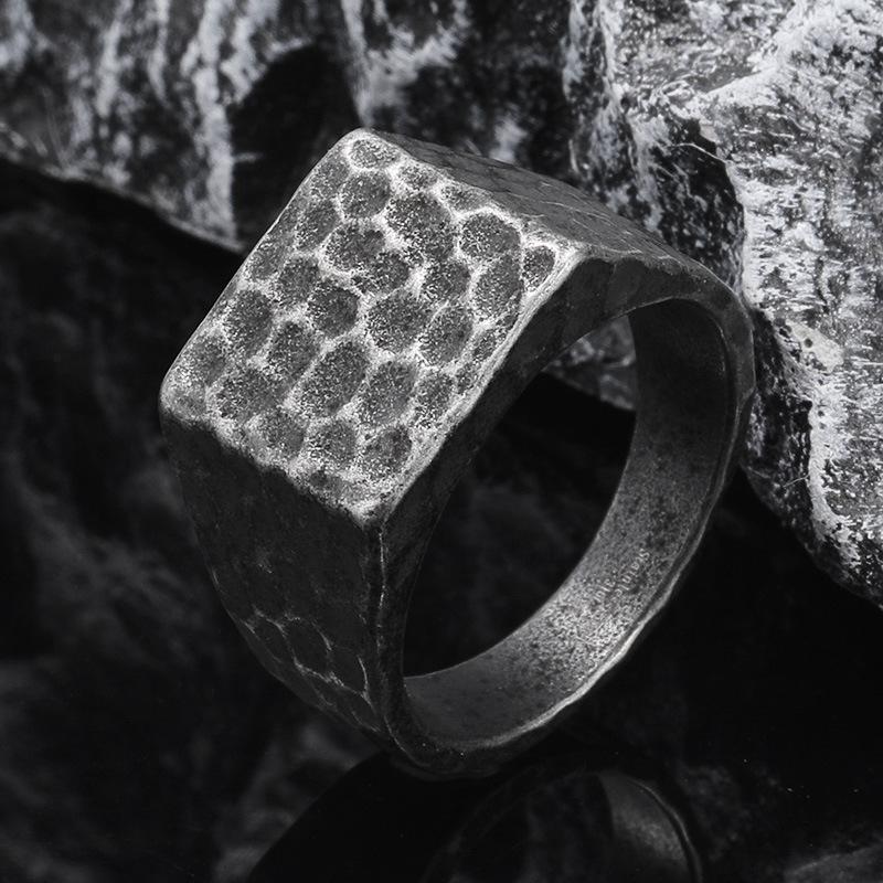 Cuervo, Anillo de Acero de Titanio, Anillo Dominante para Hombre de Negocios, Anillo Geométrico Sólido Simple