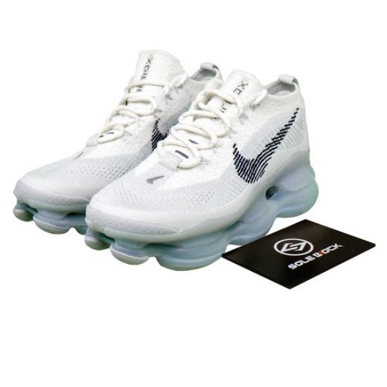 

Nike Air Max Scorpion Flyknit SE Димчастий сірий FQ2694-001 EU 40.5 сірий колір