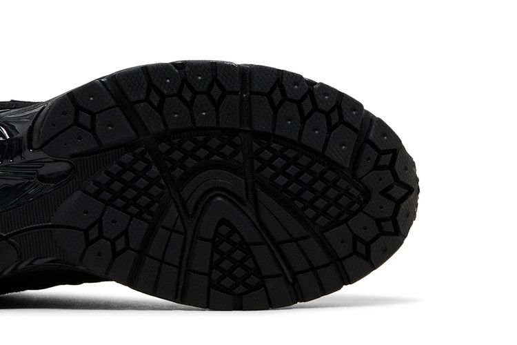 New Balance 2002R Triple Black Suede
