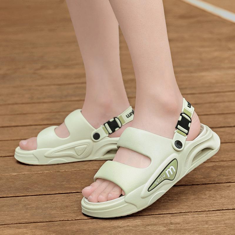 Slippers men's 2025 summer new wear non-slip thick bottom stepping on shit feeling bathroom beach sports dual-purpose cool slippers men