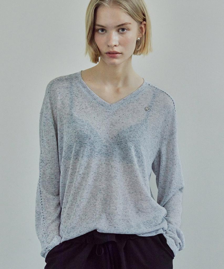 IHR Stitch V-Neck Knit / Gray